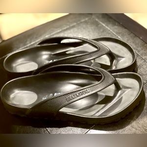 Birkenstock sandals (preowned) size 8 very good condition